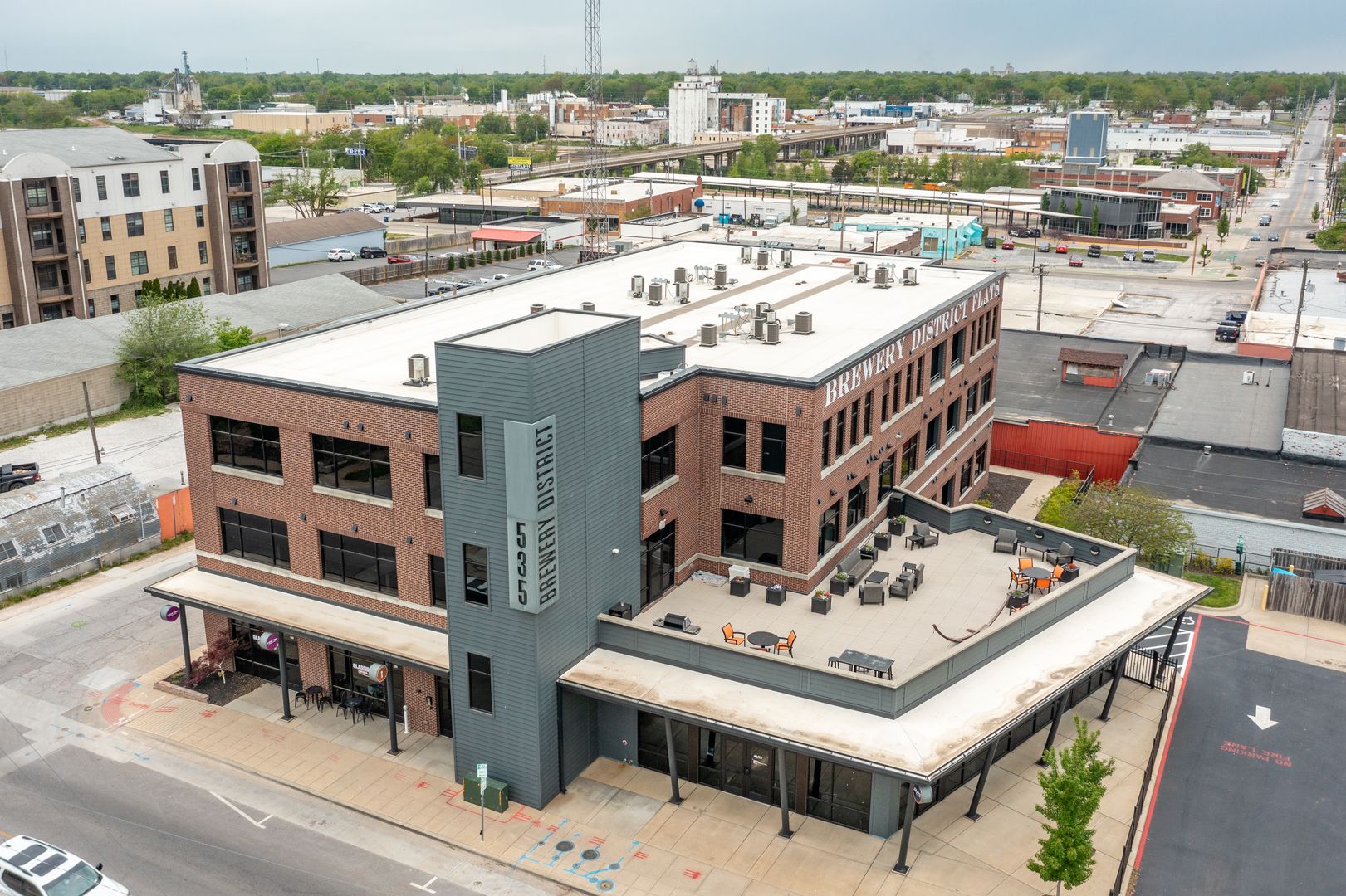 Springfield Apartment: 535 W Walnut St.