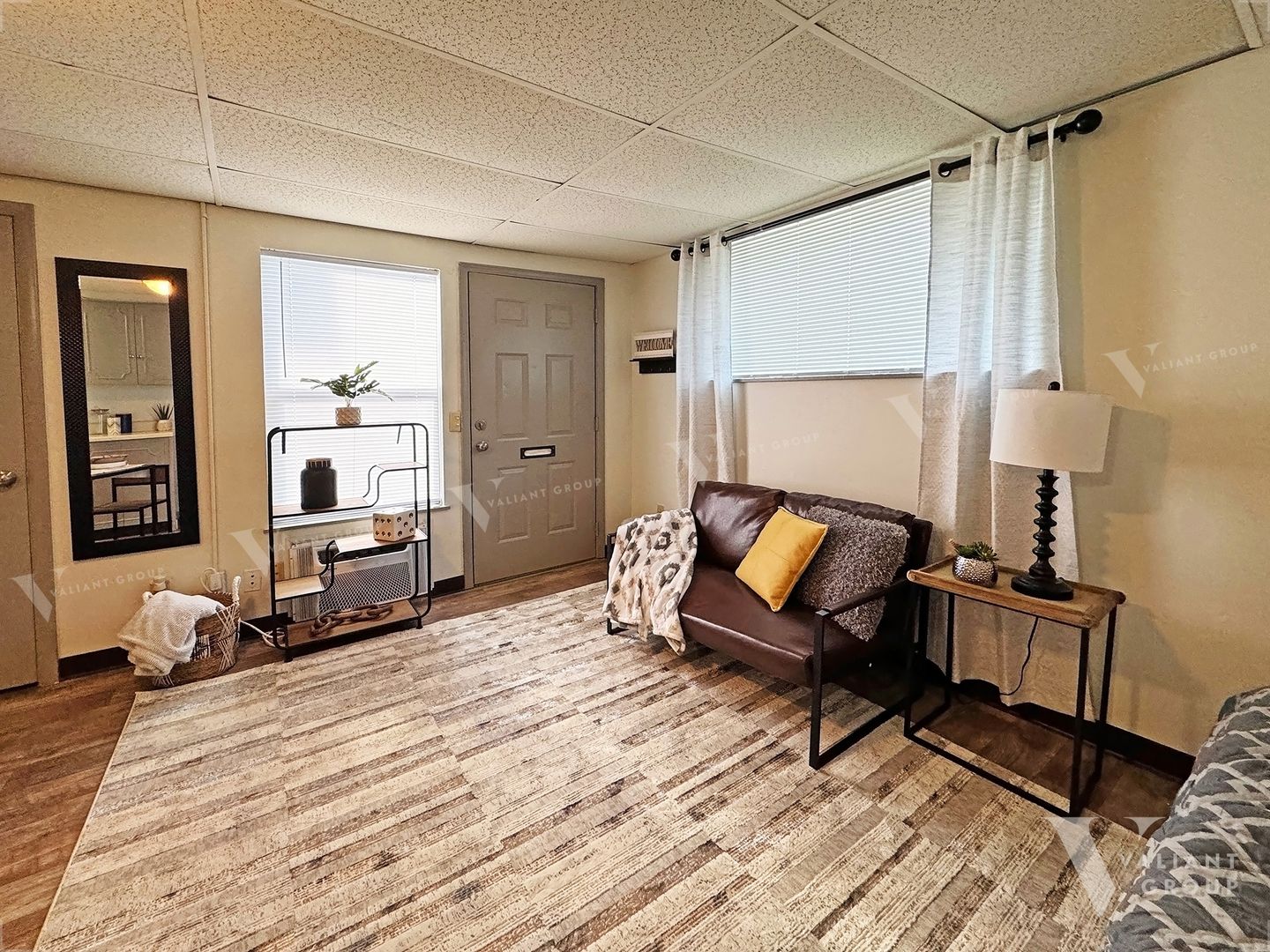 Springfield Apartment: 2323 East Cherry Street