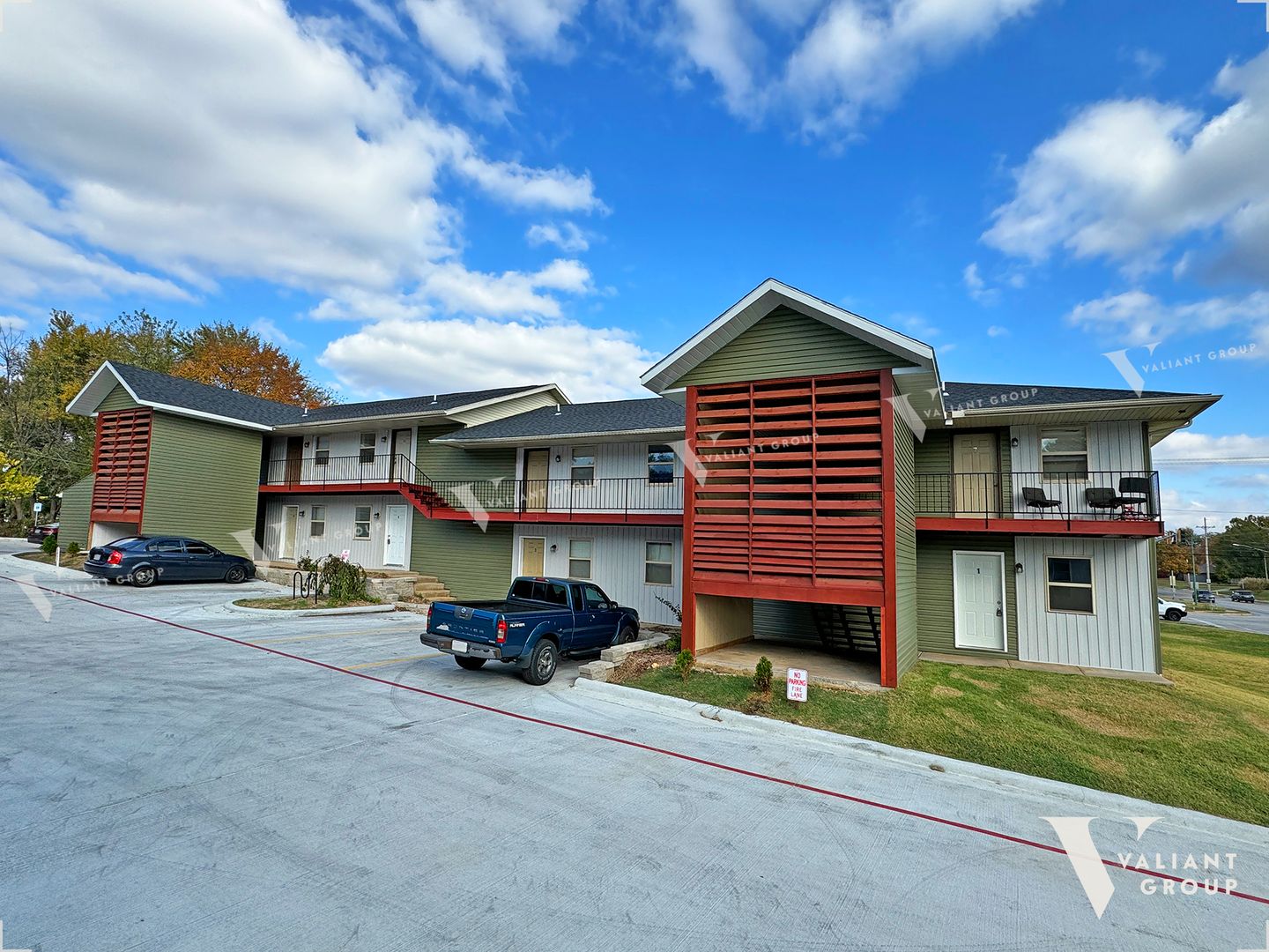 Springfield Apartment: 2153 East Cherry Street