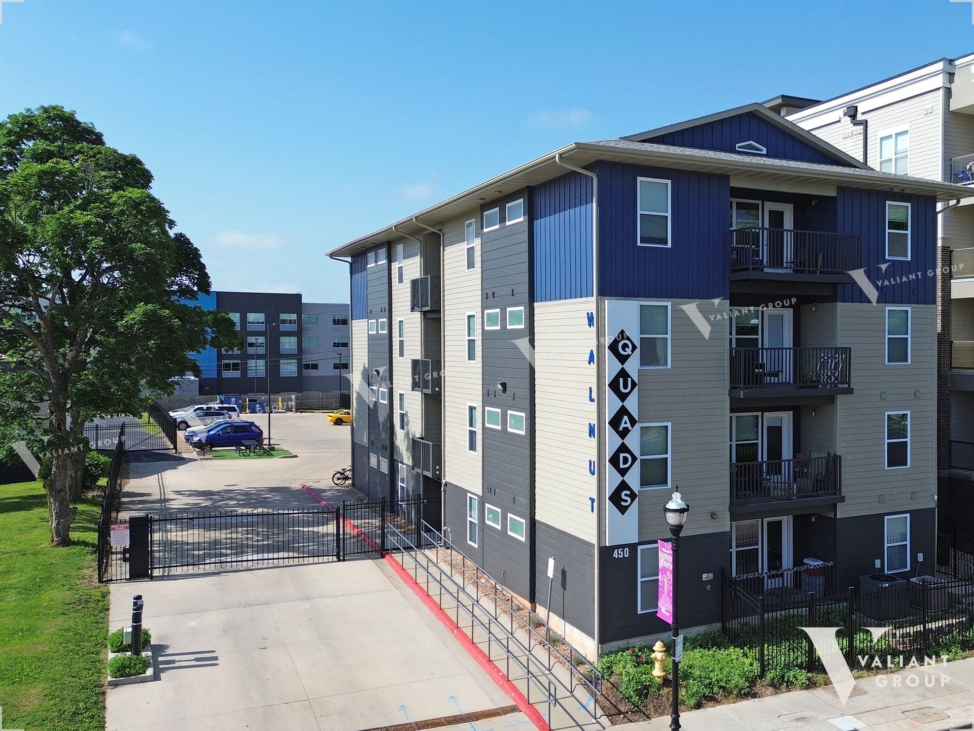 Springfield Apartment: 450 E Walnut St