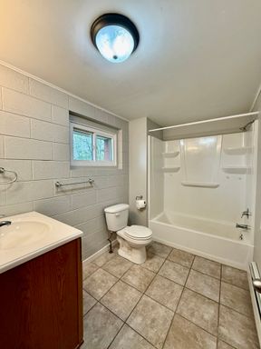 1100 8th Ave NW, 711, Valley City, ND 58072