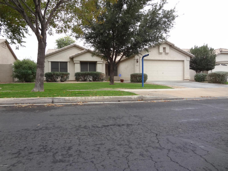 Chandler House: 1341 W Bartlett Way