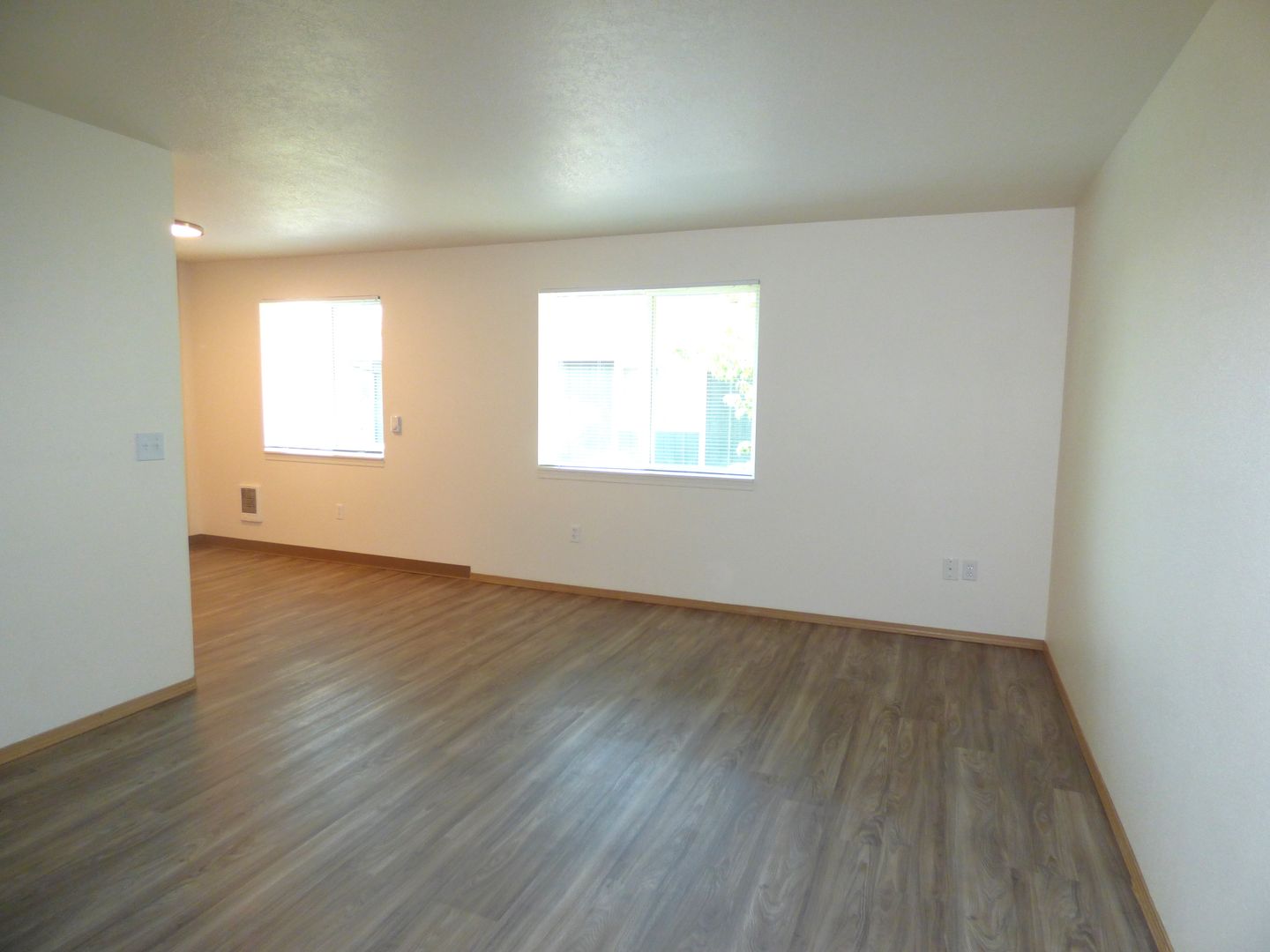 Rent Special: FREE September's Rent!! 11 of 12