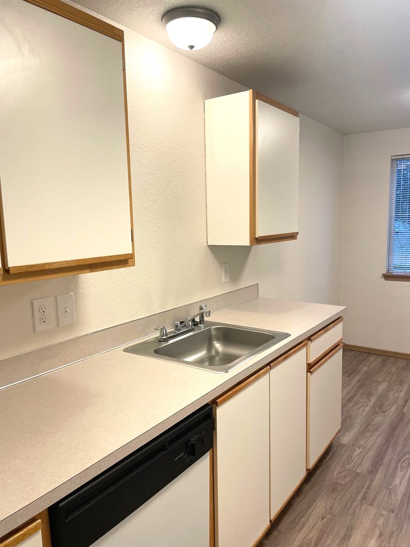 Salem Apartment: 3345-3349 Liberty Rd S & 3328-3330 Argyle Dr S