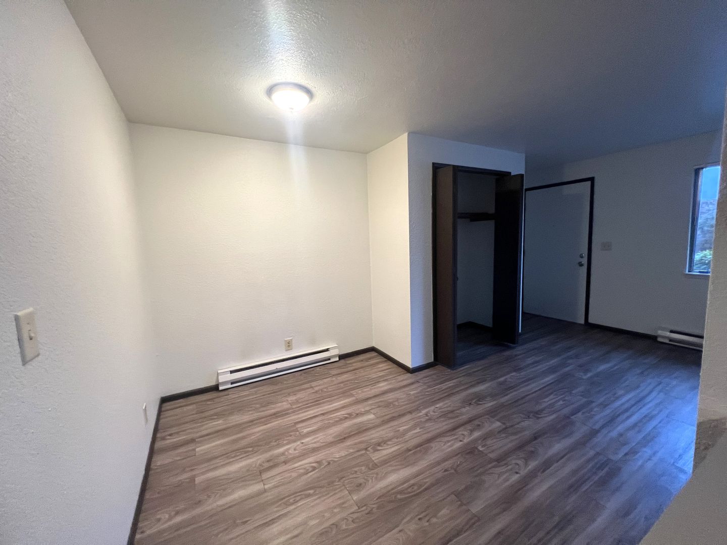 Salem Apartment: 3522-3586 Anita Dr NE & 3502-3575 Manor Dr NE