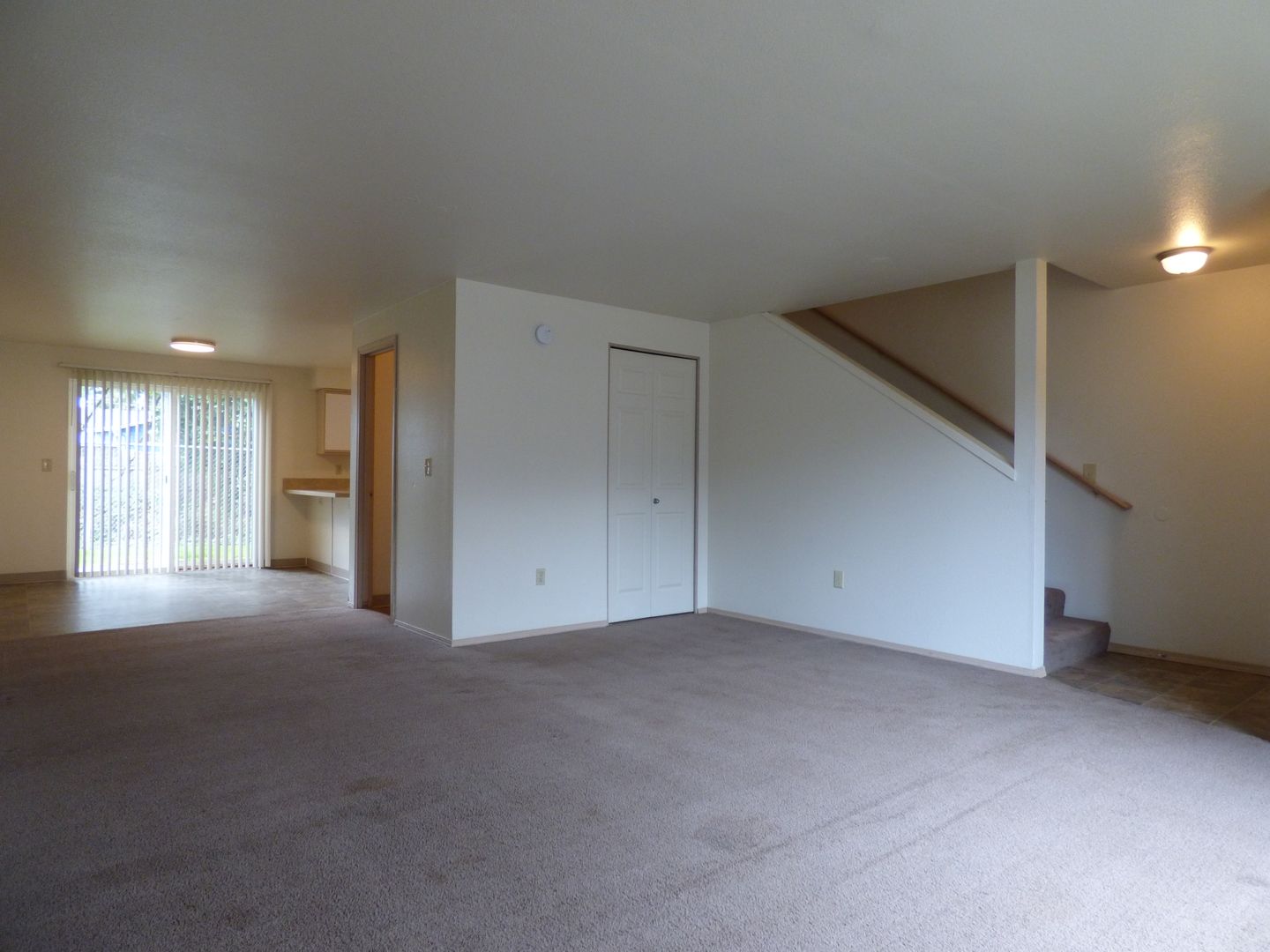 Lebanon Apartment: 901-1021 E Grant St