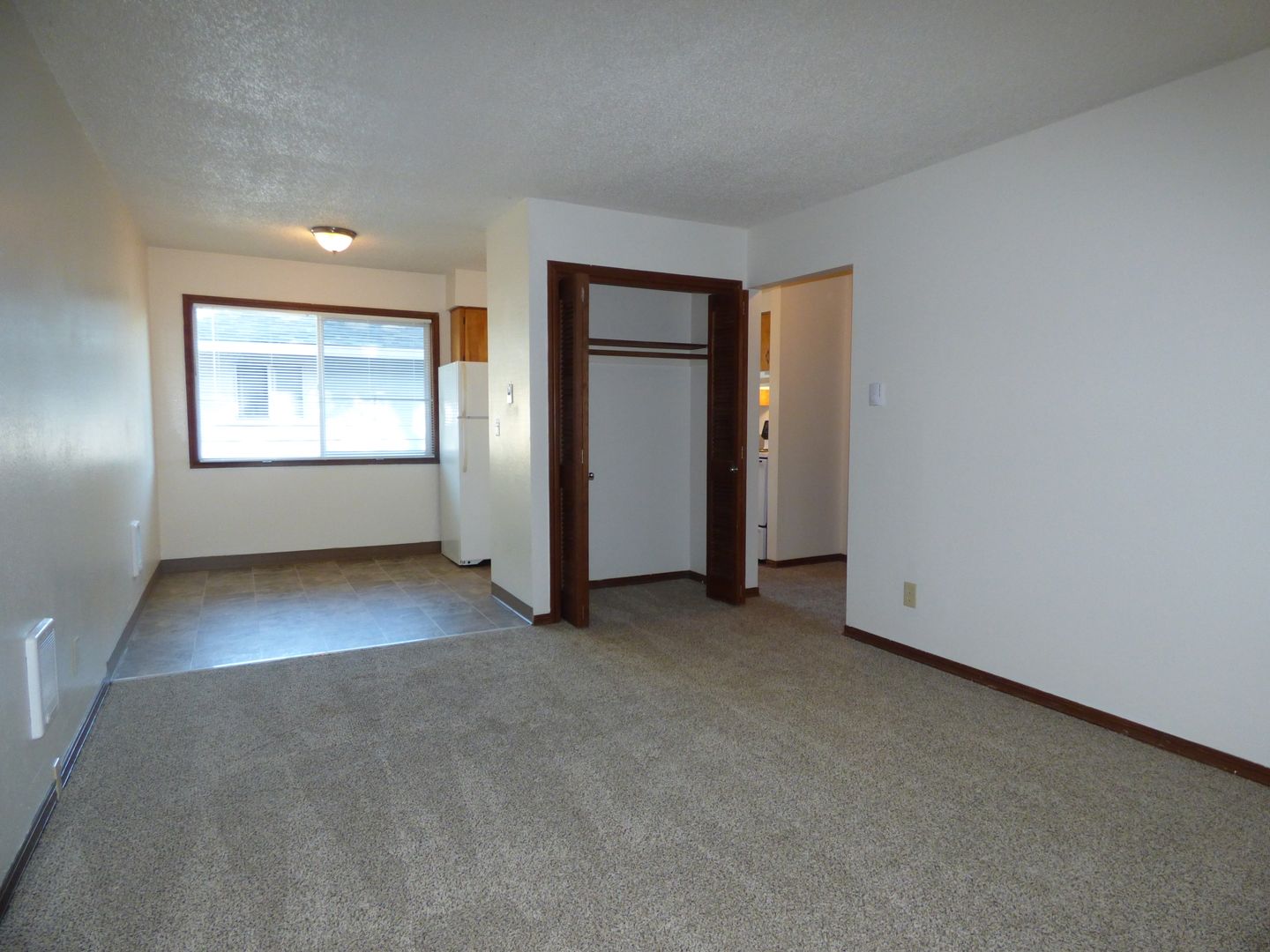 Salem Apartment: 2131 Center St NE