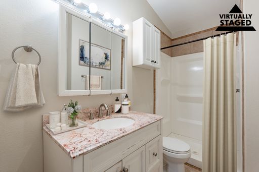 **8 WEEKS FREE!!** Please to schedule a tour! – photo 1