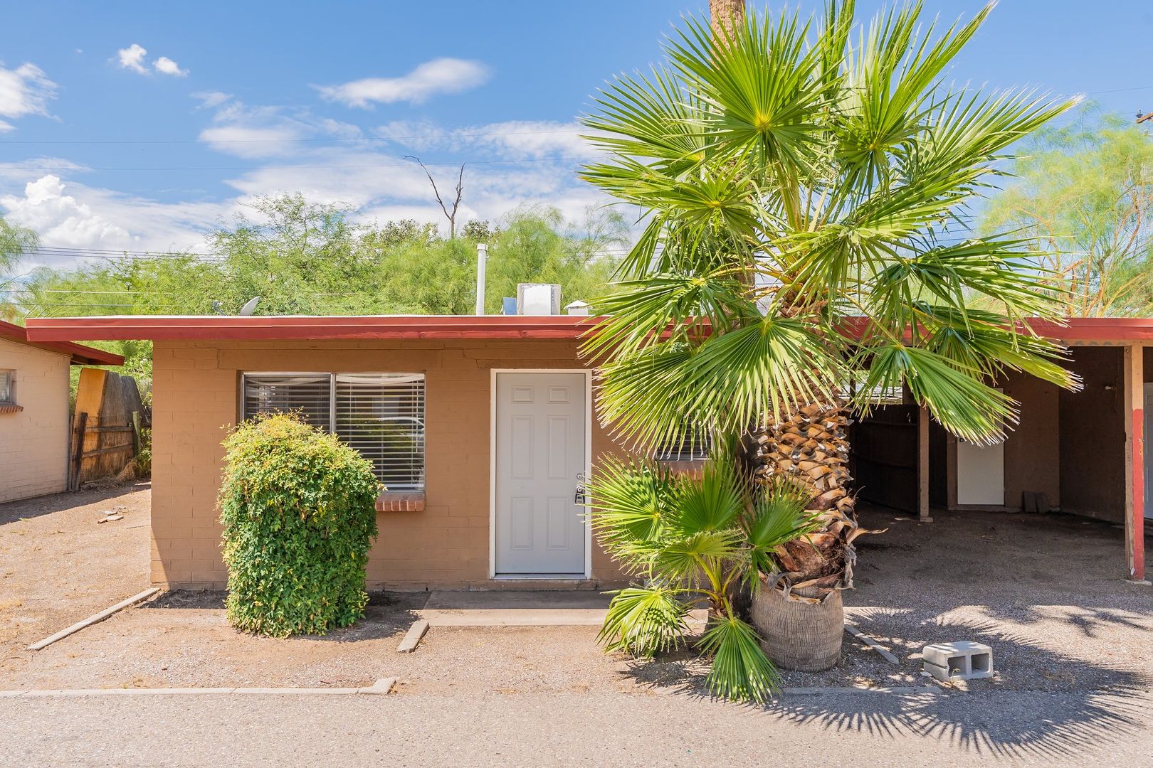 Tucson Apartment: 4044 E. Flower St