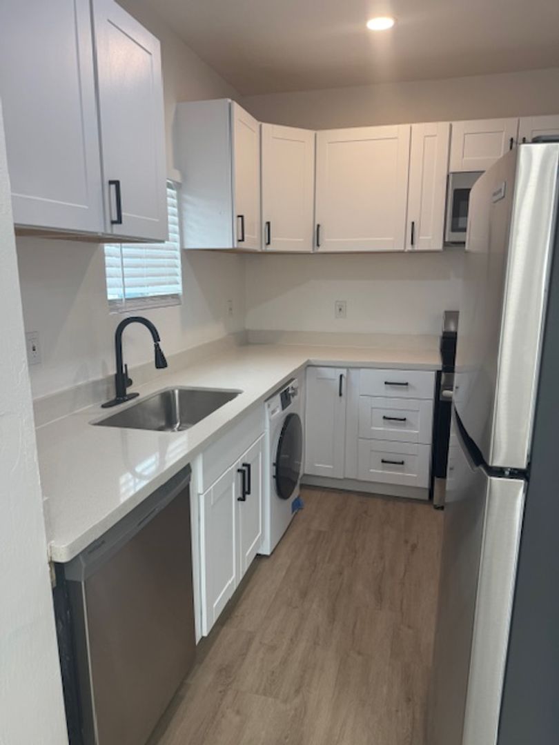 Phoenix Apartment: 4126 N. Longview Ave