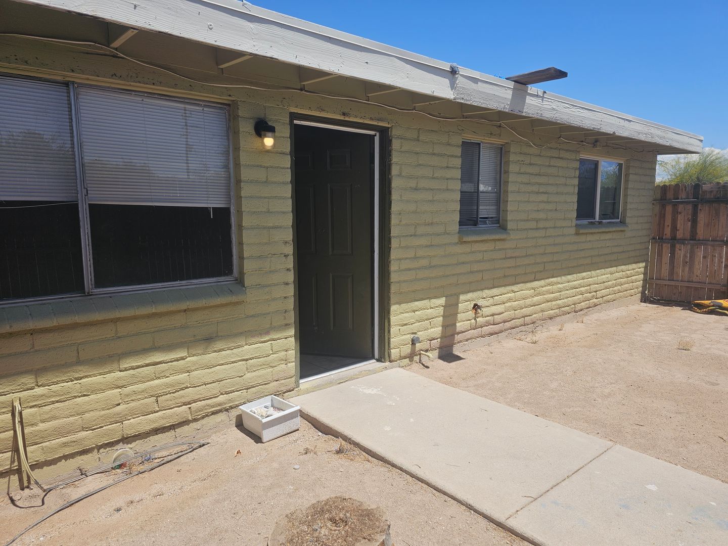 Tucson Apartment: 2740 N. Balboa Ave