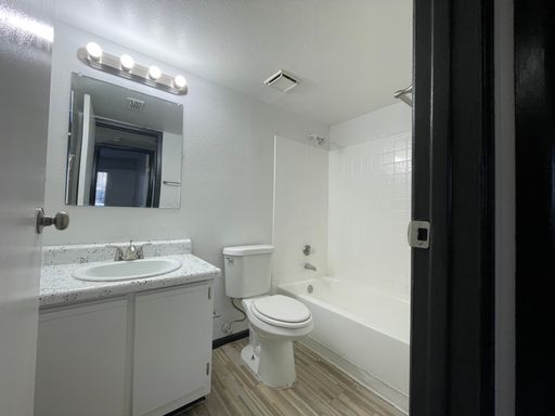 3255 S. Wilmot Rd, 55-103 – photo 1