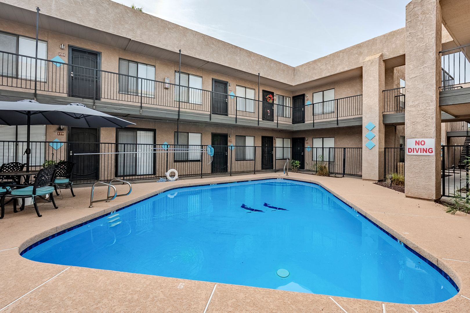 Phoenix Apartment: 3816 E McDowell Rd