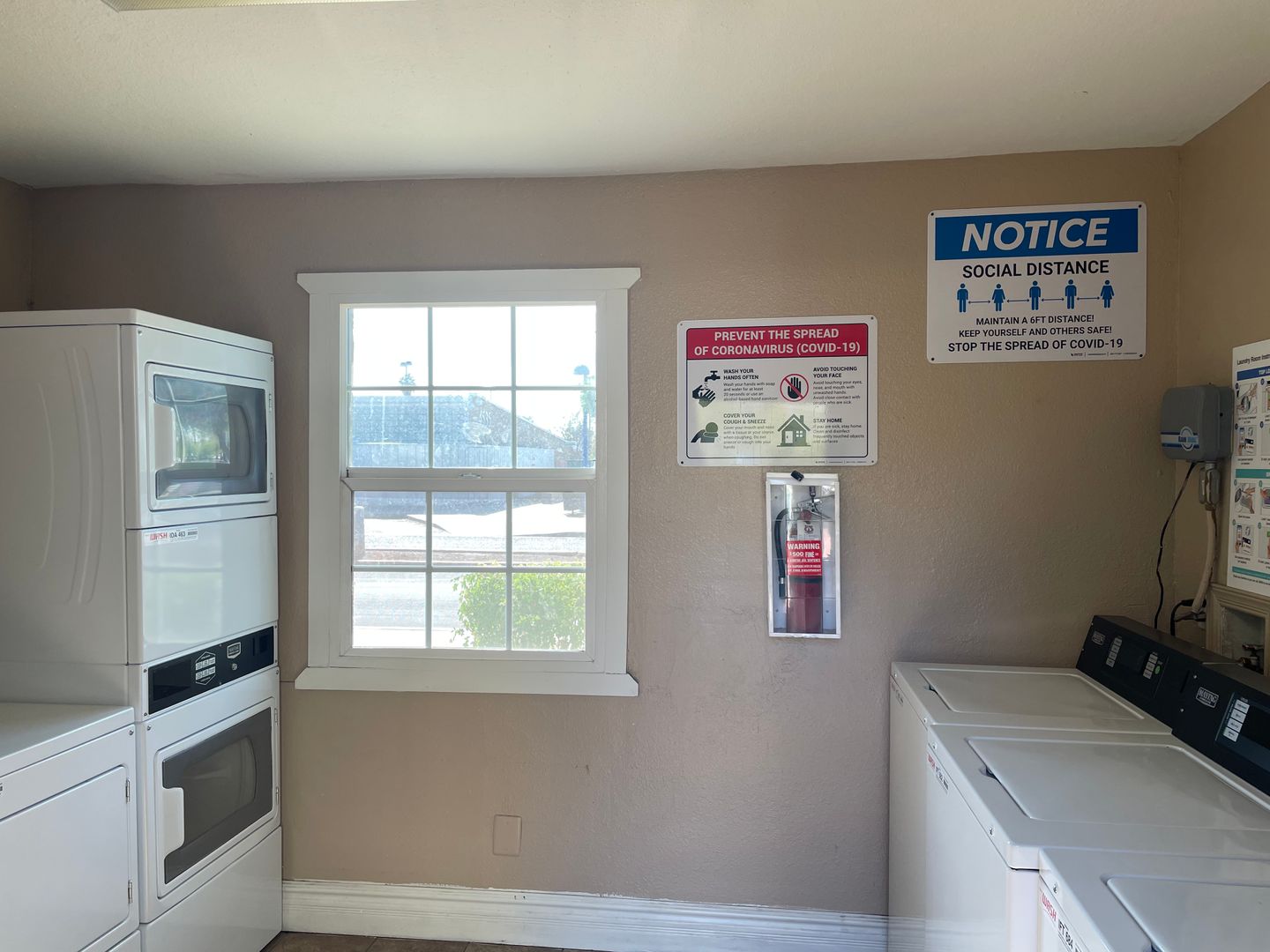 Shared laundry room at Starlight Apartments.
