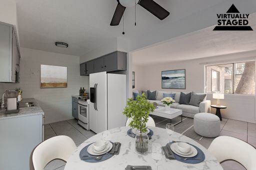 Beautifully Remodeled Three Bedroom!! – photo 1