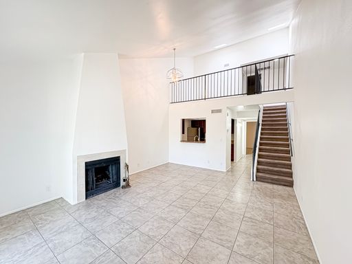 Beautiful Two Bedroom Townhome with Loft in the Heart of Uptown Phoenix! – photo 1