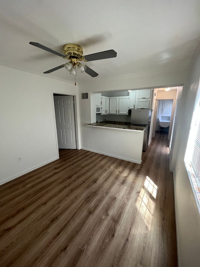 Phoenix Apartment: 602 & 606 E. San Juan Ave