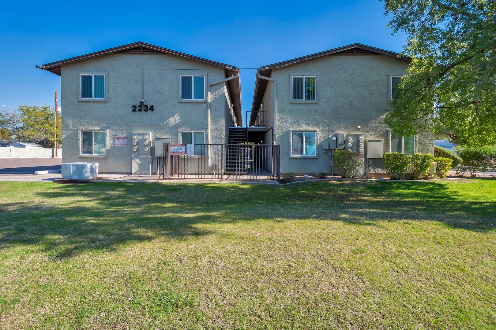 Phoenix Apartment: 2234 W. Hazelwood