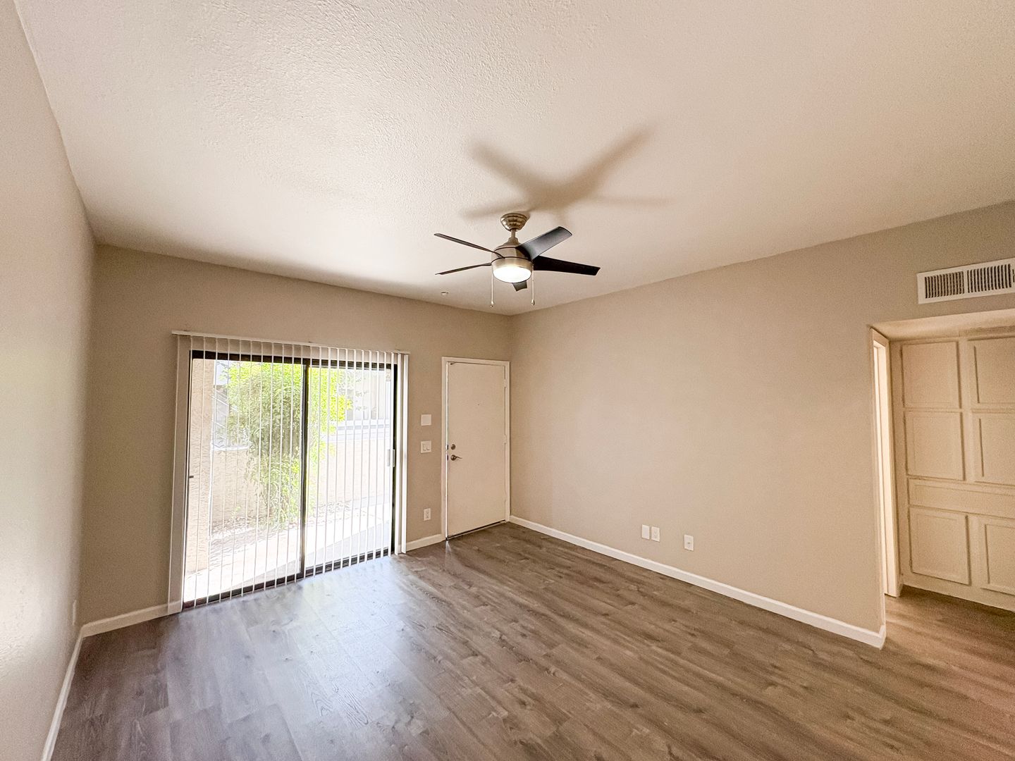 Unfurnished apartment interior at Maryland Court.