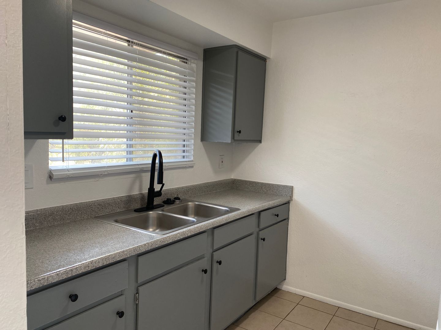 Tucson Apartment: 297 W. Kelso St