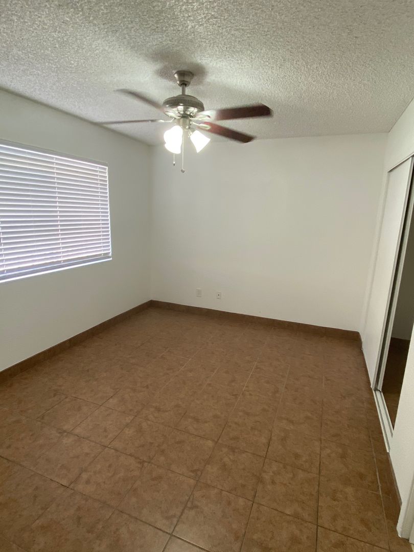 Phoenix Apartment: 10015 N. 9th Avenue