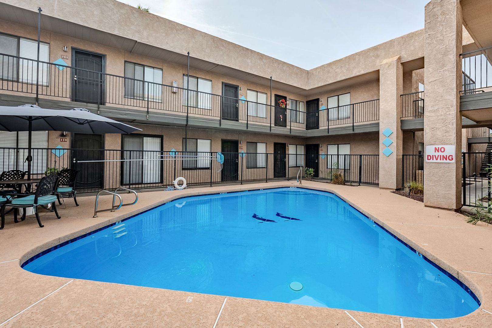 Phoenix Apartment: 3816 E McDowell Rd