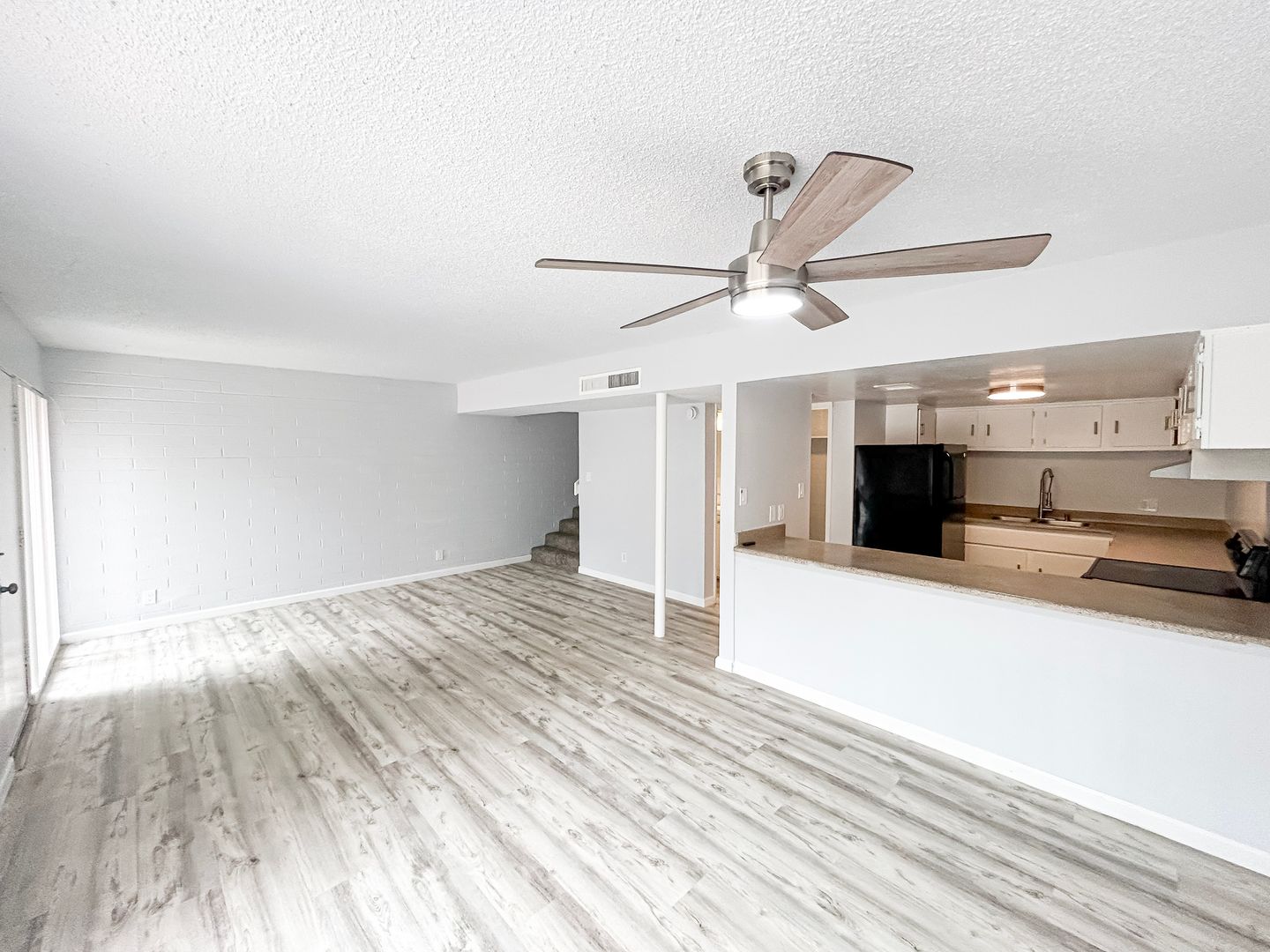 Phoenix Apartment: 6802 N 17th Ave