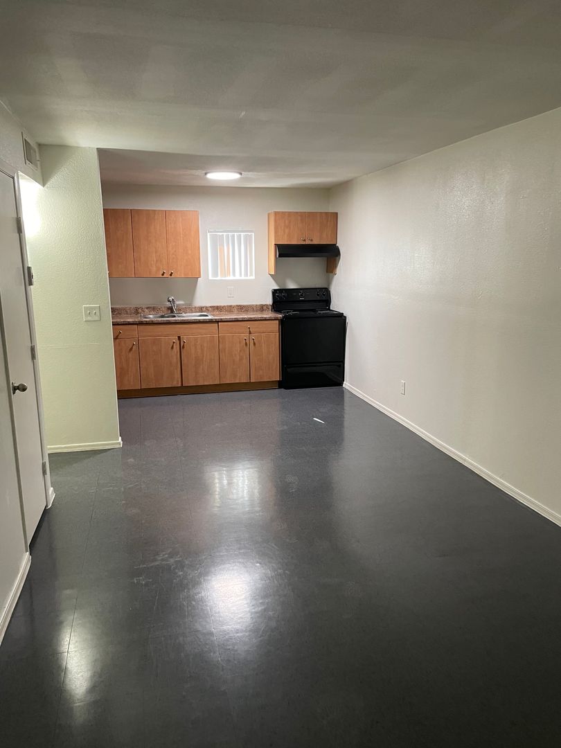 Representative unfurnished apartment interior at Starlight Apartments.