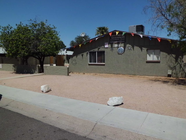 Phoenix Apartment: 2616 E. Monte Cristo Ave