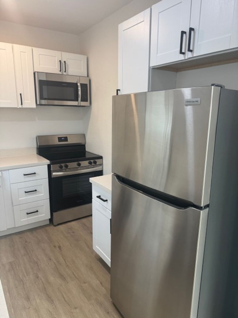 Phoenix Apartment: 4126 N. Longview Ave