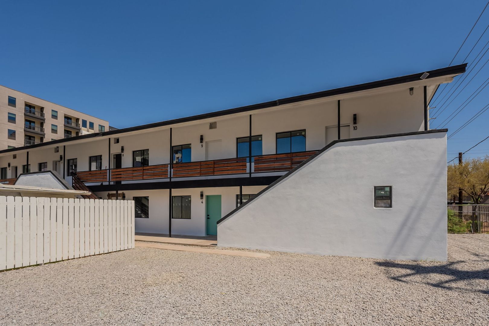 Phoenix Apartment: 377 N. 4th Ave