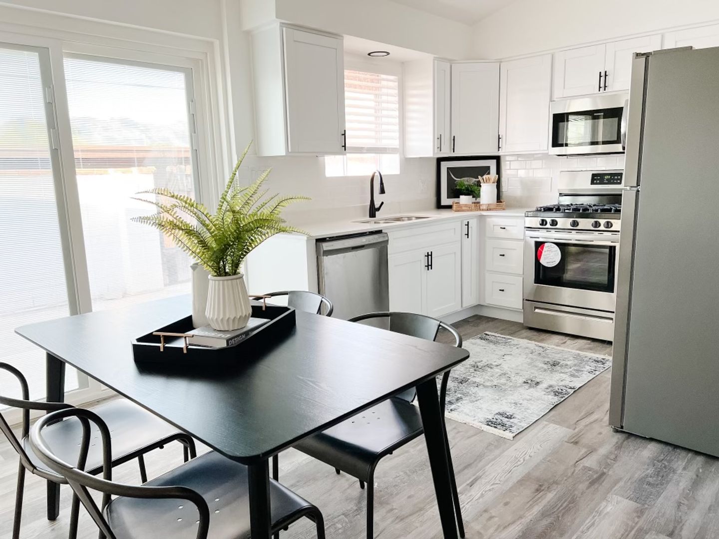 Tucson Apartment: 2555-2579 E. Water St.