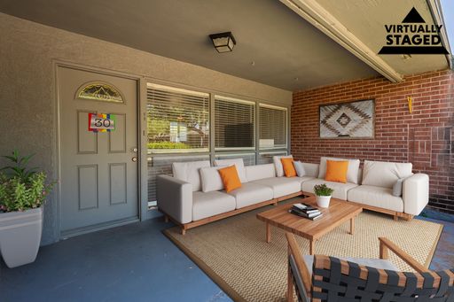 301 Casita Style Living in the Desirable Melrose District! One Bedroom with W/D & Backyard! $250 Off! – photo 1