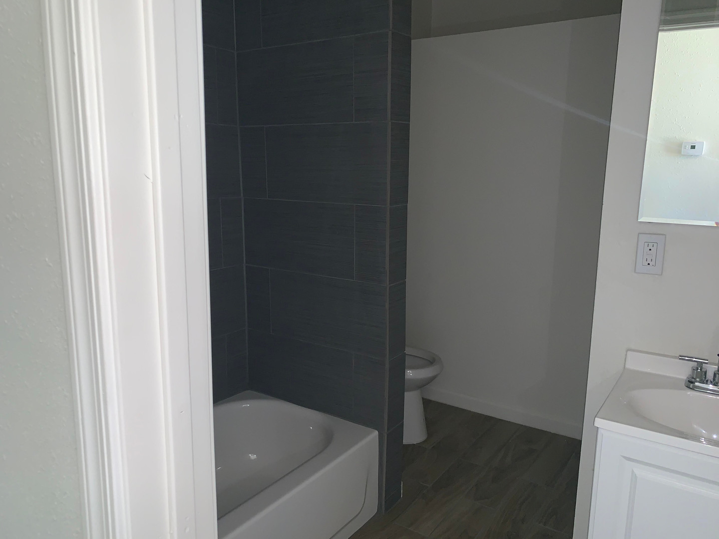 Apartment bathroom at Highland West Casitas.