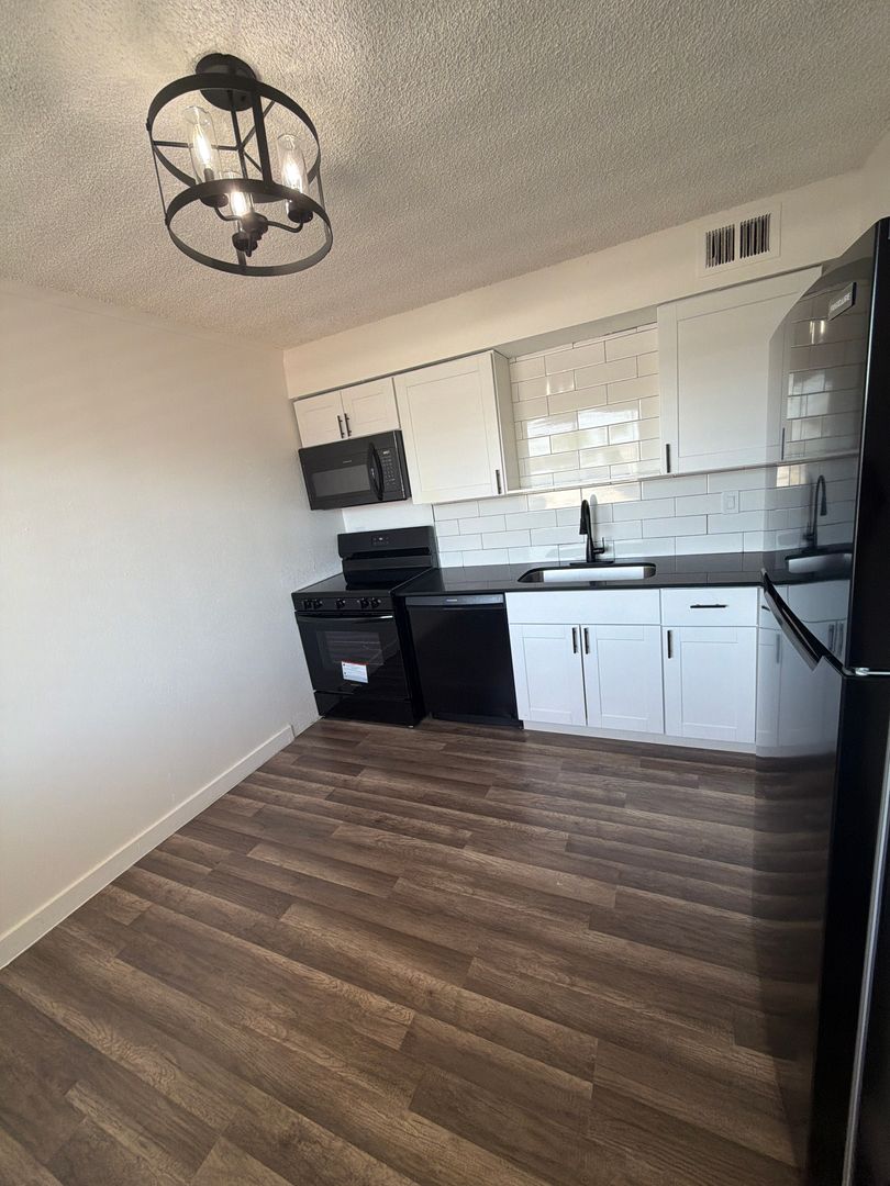 Glendale Apartment: 4404 W. Bethany Home Rd.