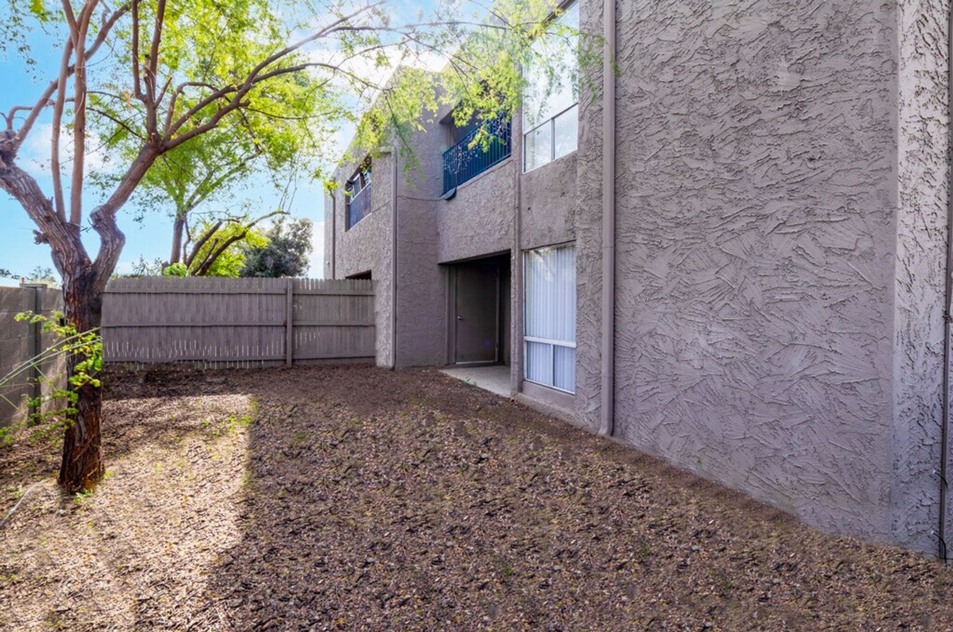 Shared outdoor space at Lateral 14 Apartments.