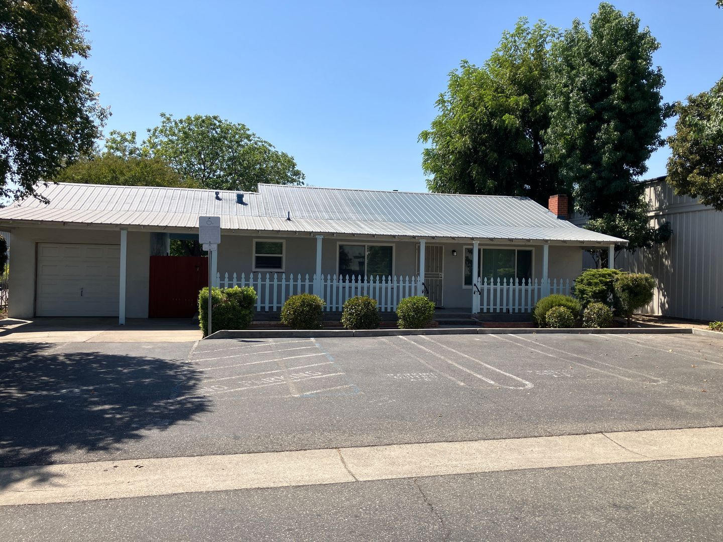 Modesto Apartment: 931 Reno Avenue - K