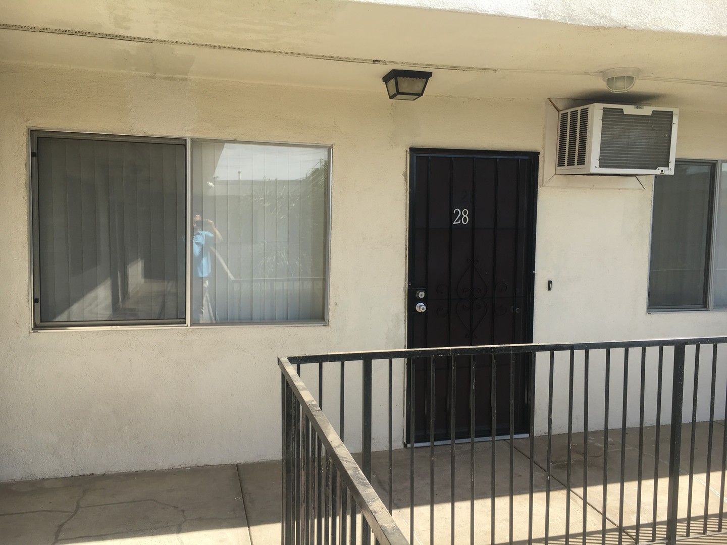Modesto Apartment: 123 College Avenue