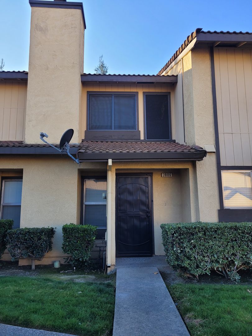 Turlock Condo: 3006 Andre Lane