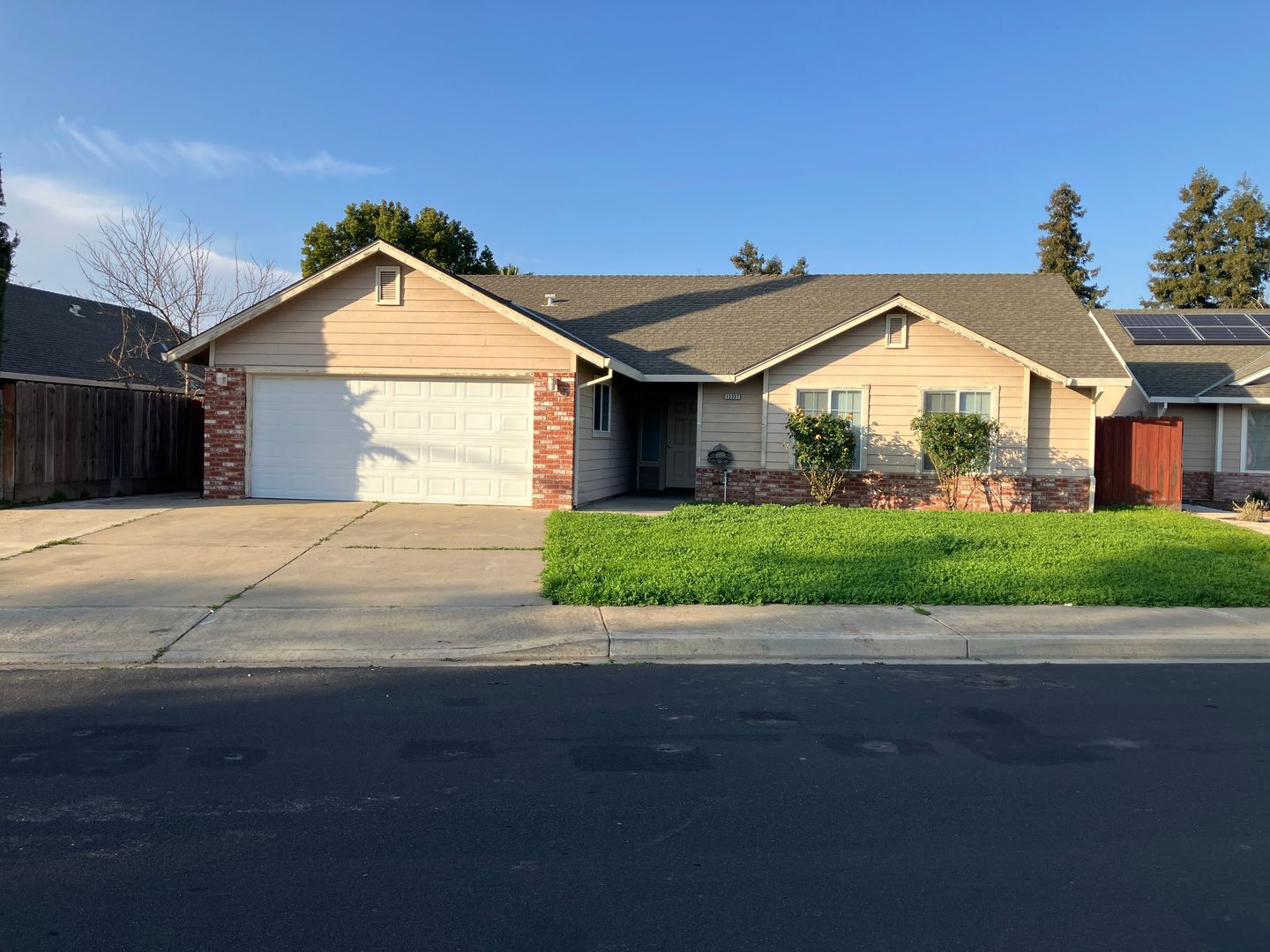 Waterford House: 13337 Skyline Blvd.