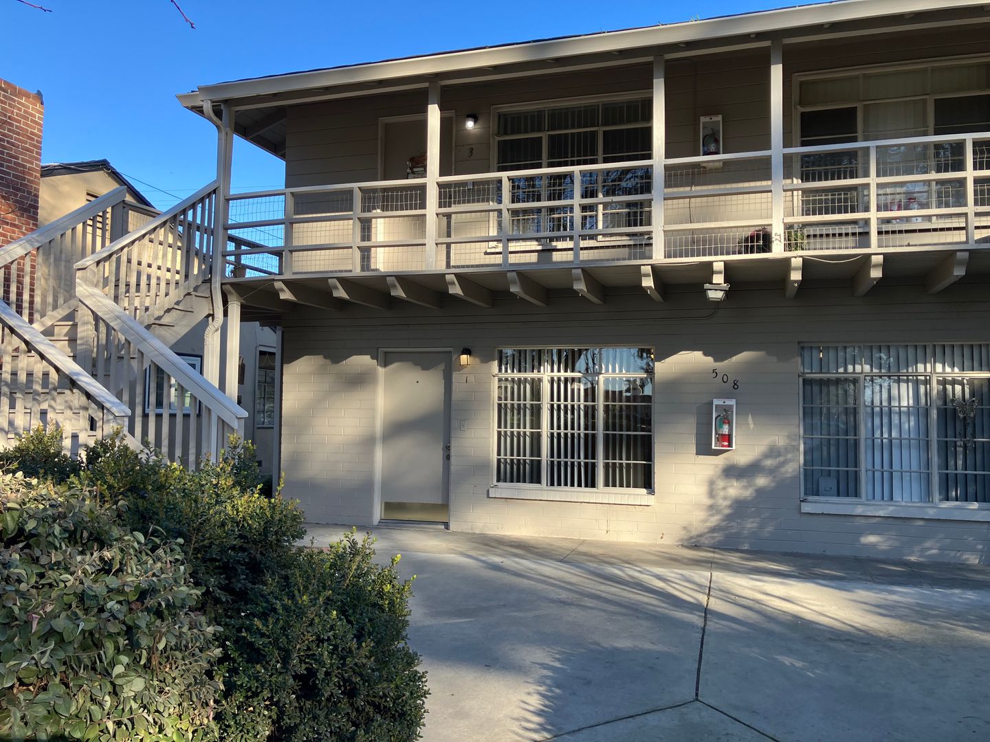 Modesto Apartment: 508 College Avenue