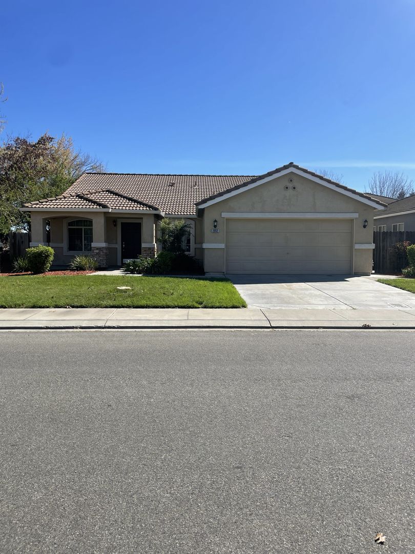 Modesto House: 2912 Mars Hill Street