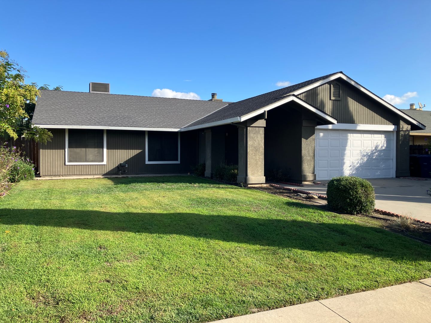 Modesto House: 3813 Saguaro Circle