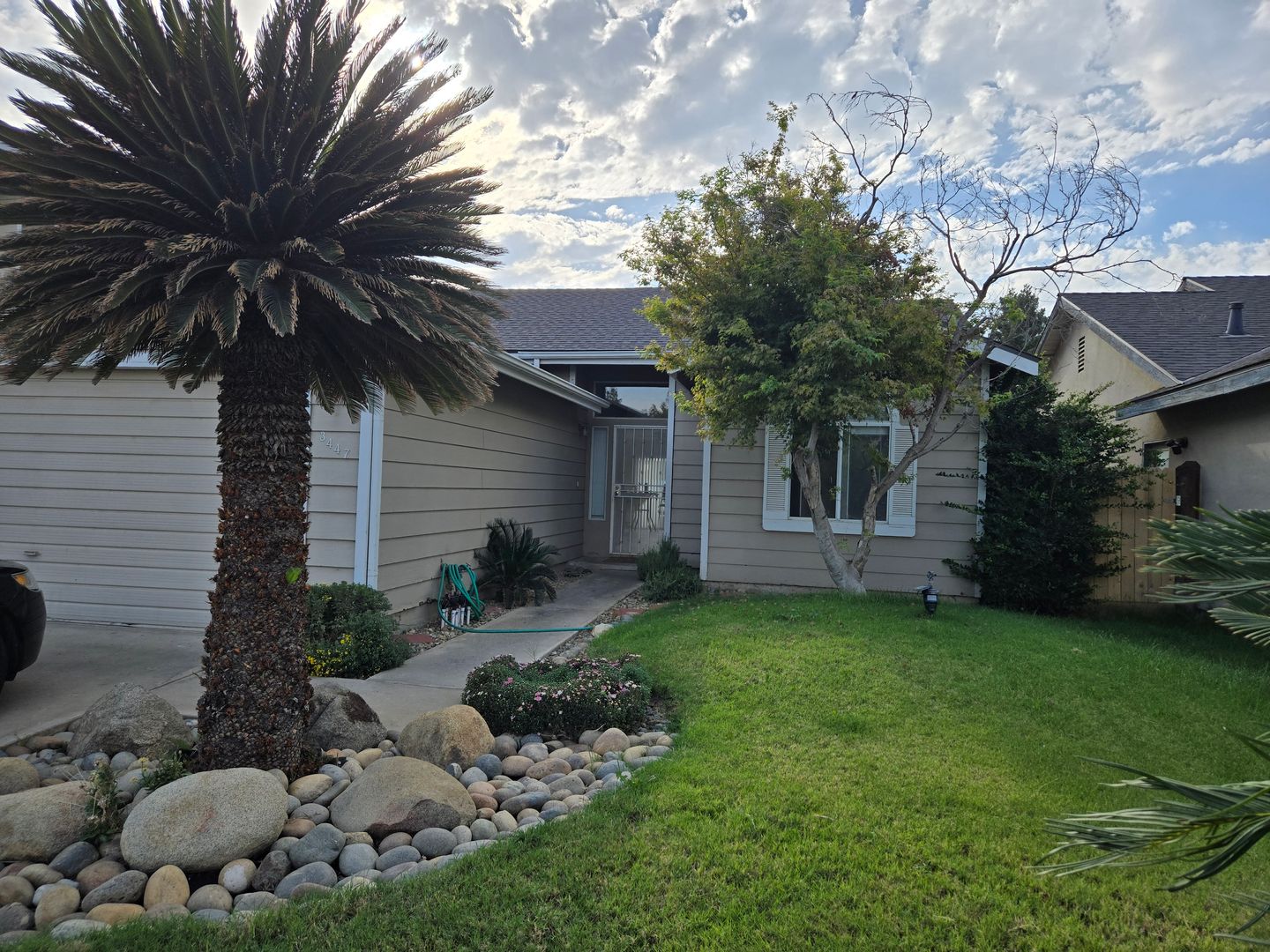 Visalia House: 3447 S Heritage St