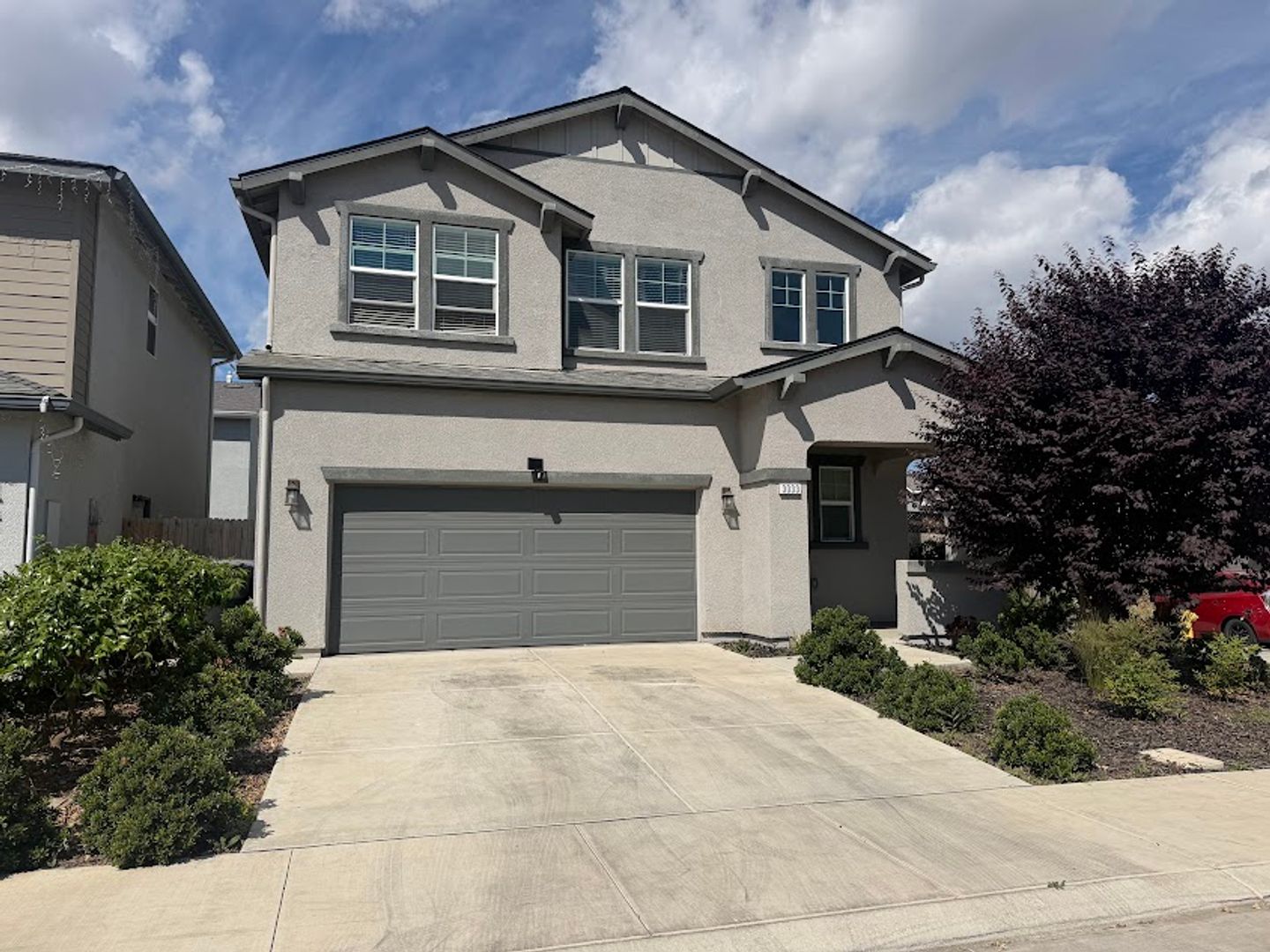 Visalia House: 3033 N Creekside St