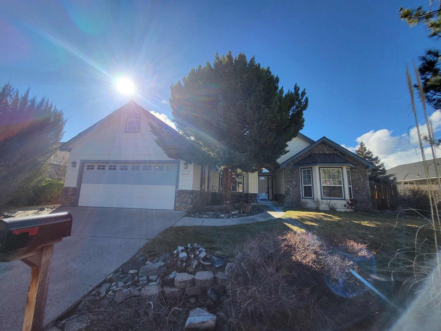 Carson City House: 2121 Court Side Circle