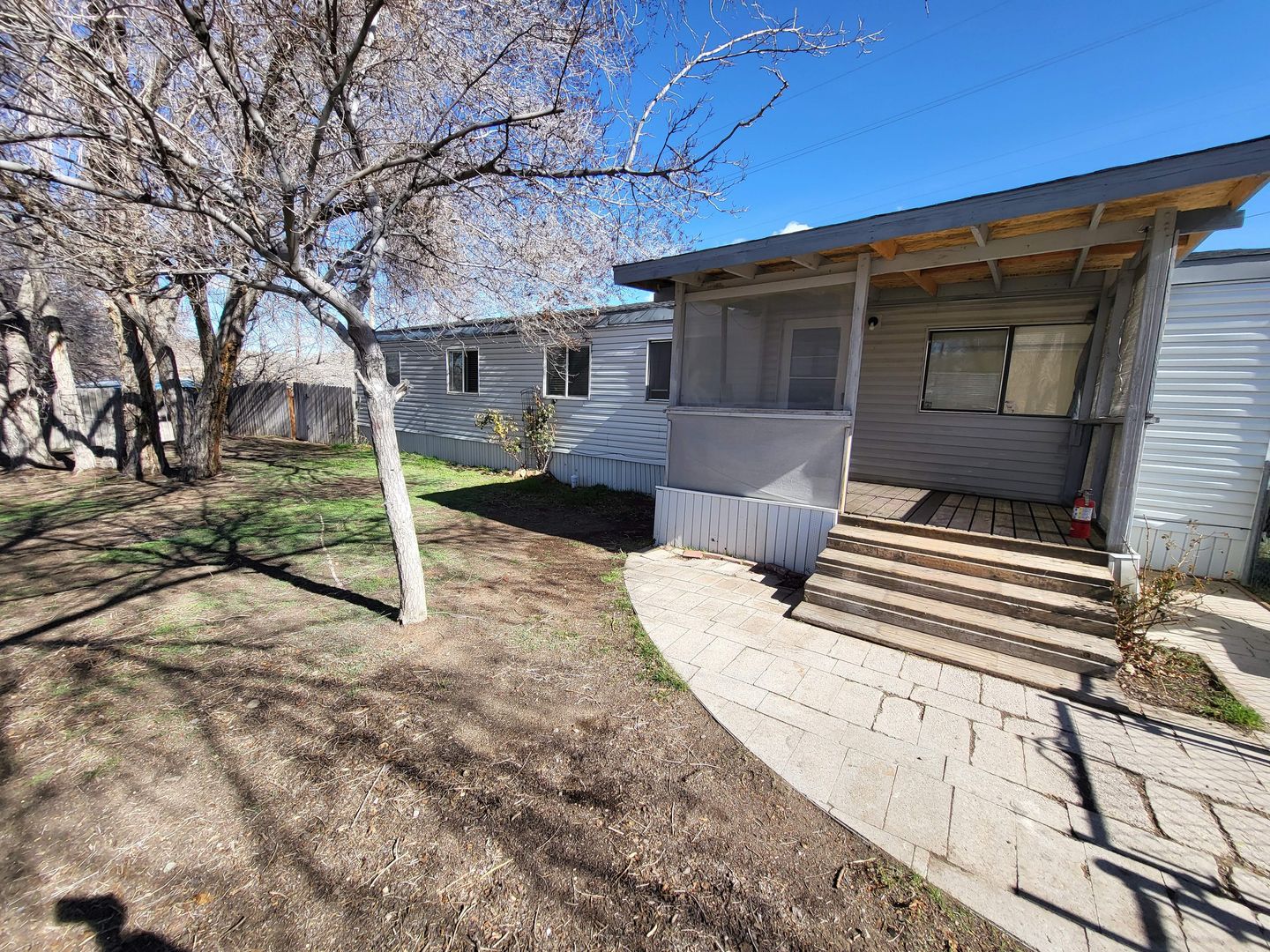 Reno Apartment: 1930-1990 Carolyn Way