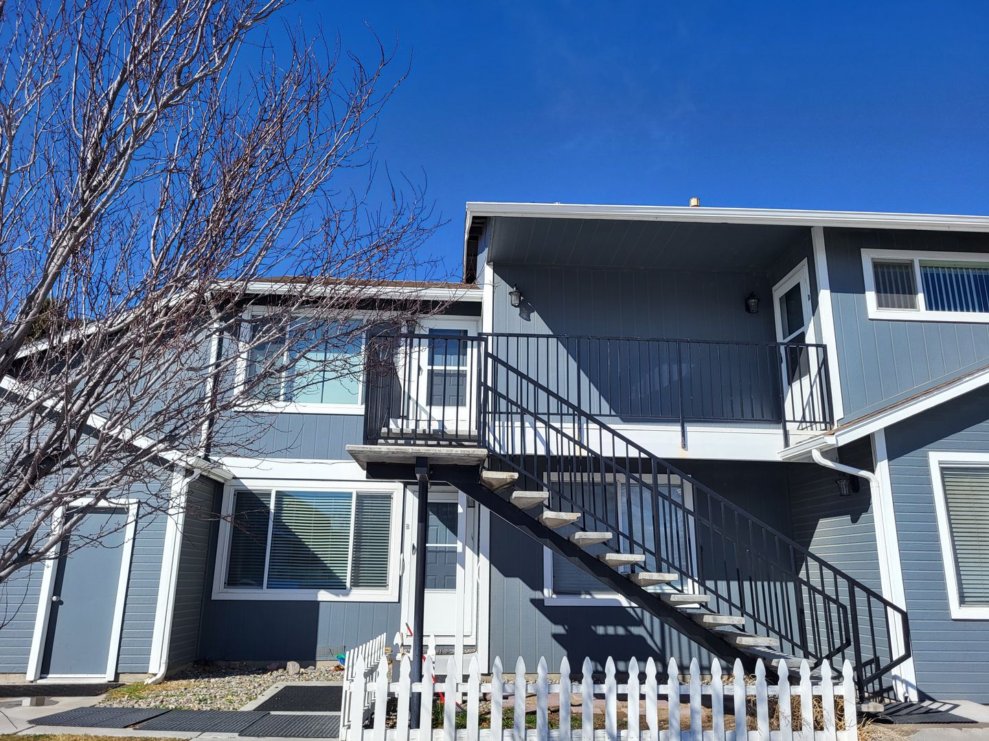 Dayton Apartment: 100 Palmer Ct.