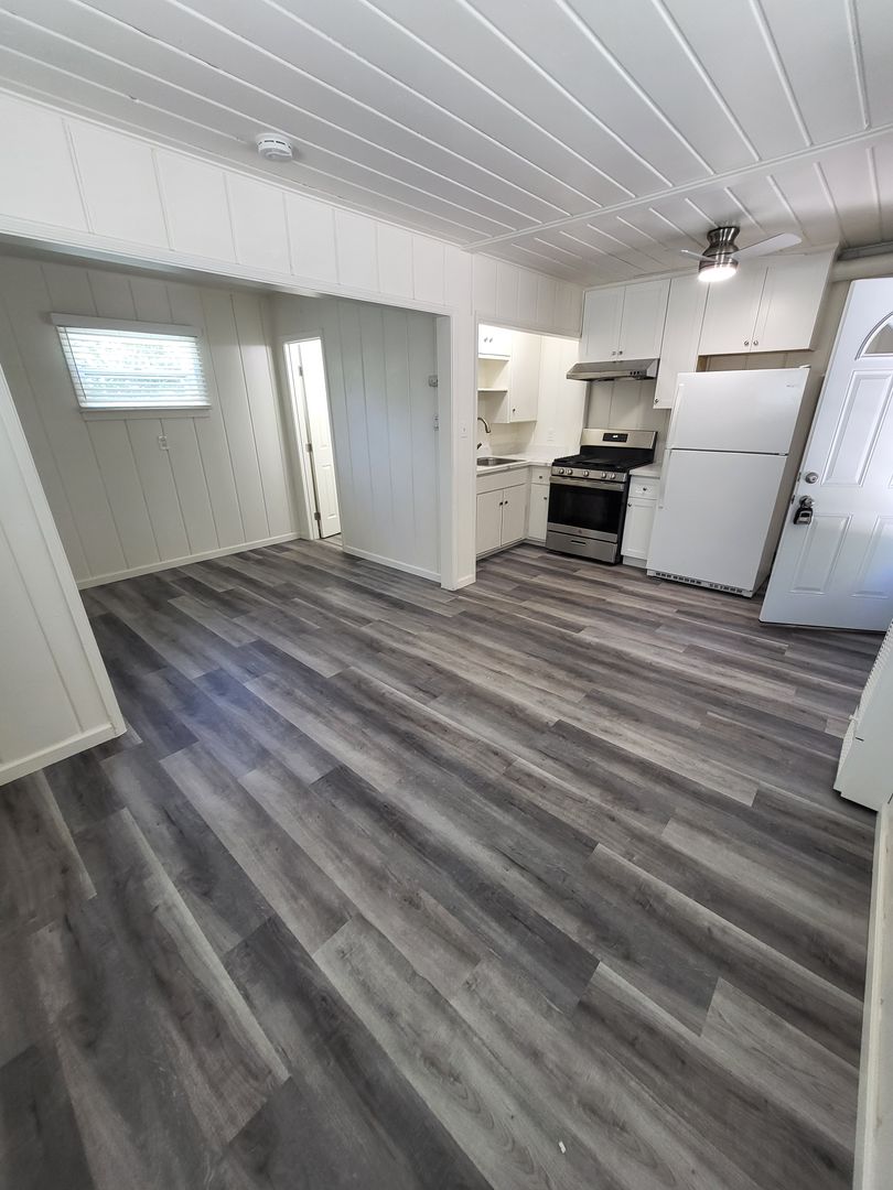 Carson City Apartment: 612-614 S. Minnesota Street