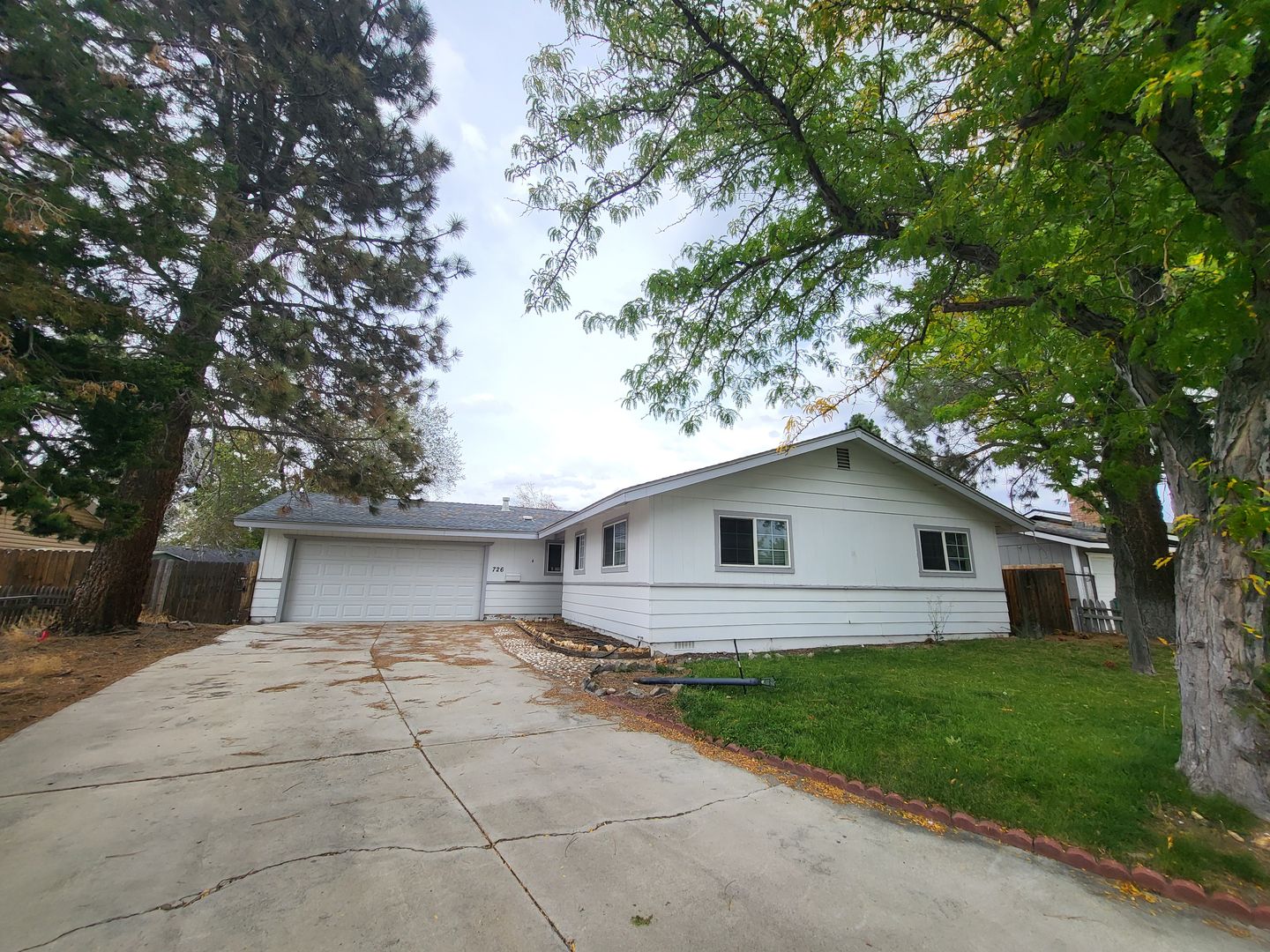 Carson City House: 726 Sonoma